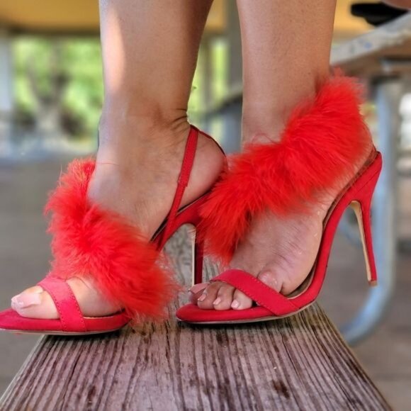 Red Feathered Fringe Open Toe Single Sole‎ Heels - Picture 1 of 9
